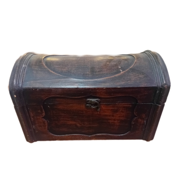 Elegant Brown Wooden Storage Chest - Picture 1 of 3